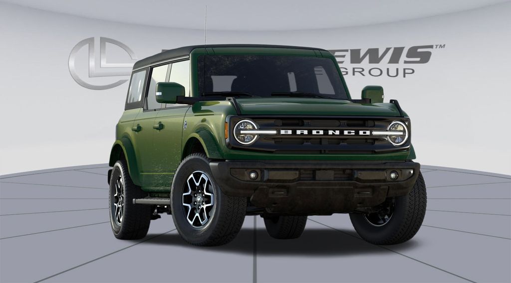 2025 Ford Bronco Outer Banks photo 4