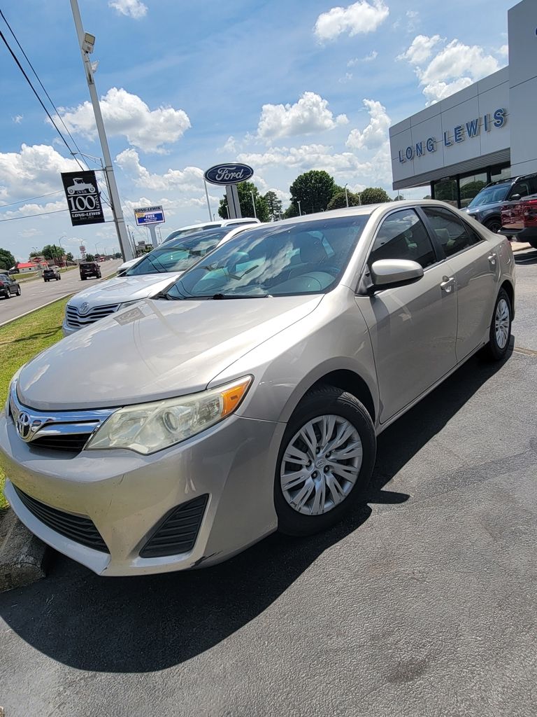 2013 Toyota Camry 2.5 Auto LE's photo