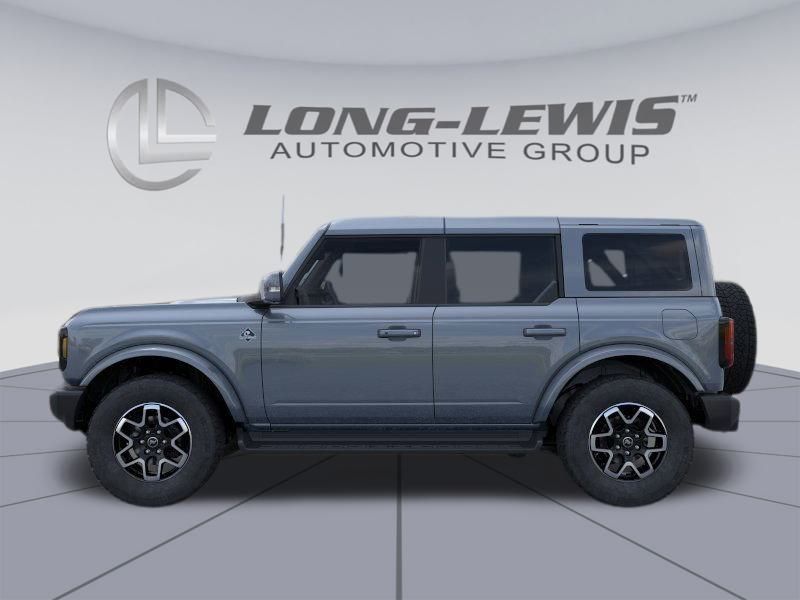 2025 Ford Bronco Outer Banks photo 2