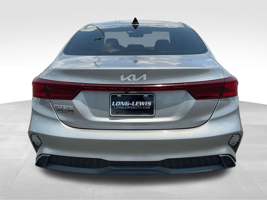 2023 Kia Forte LXS photo 4