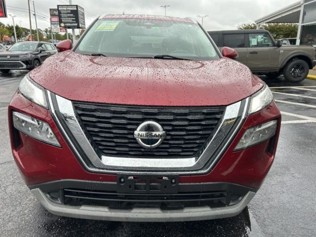 Used 2021 Nissan Rogue SV SUV