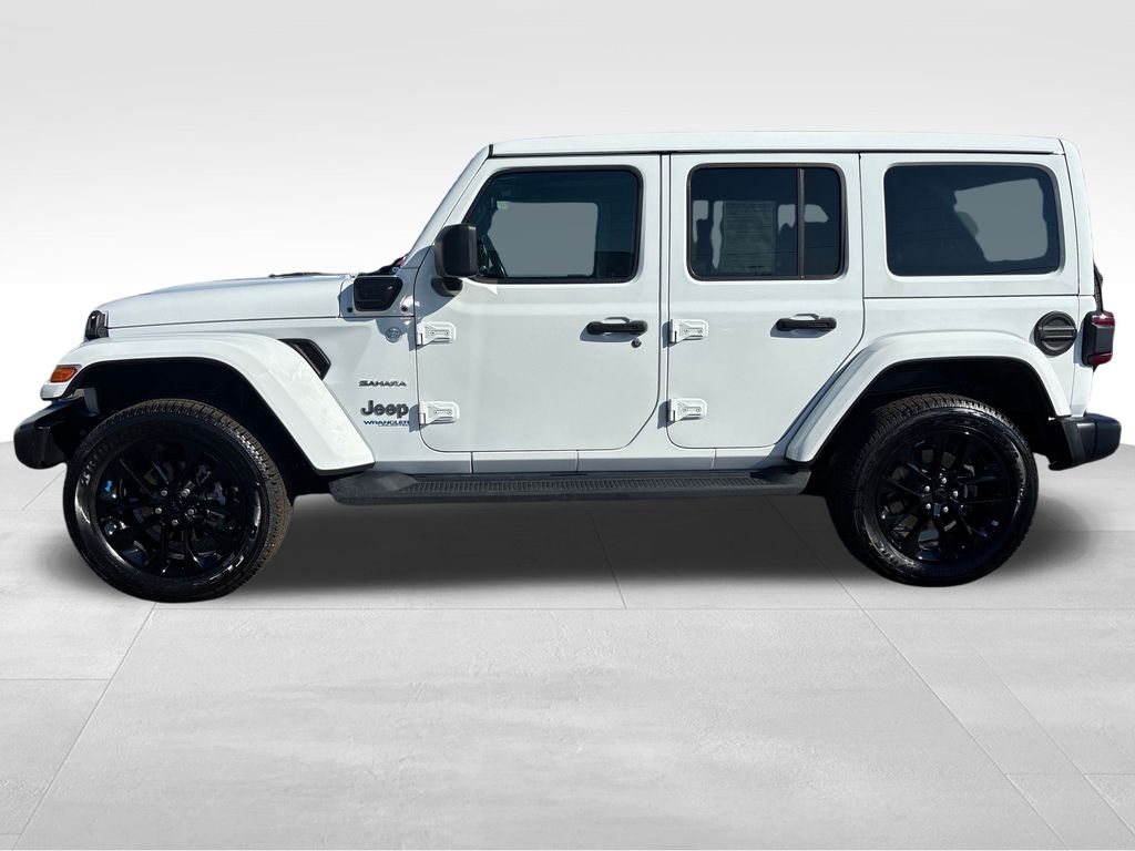 2022 Jeep Wrangler Unlimited Sahara 4xe photo 2
