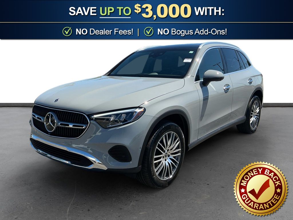 2026 Mercedes-Benz GLC GLC 300's photo