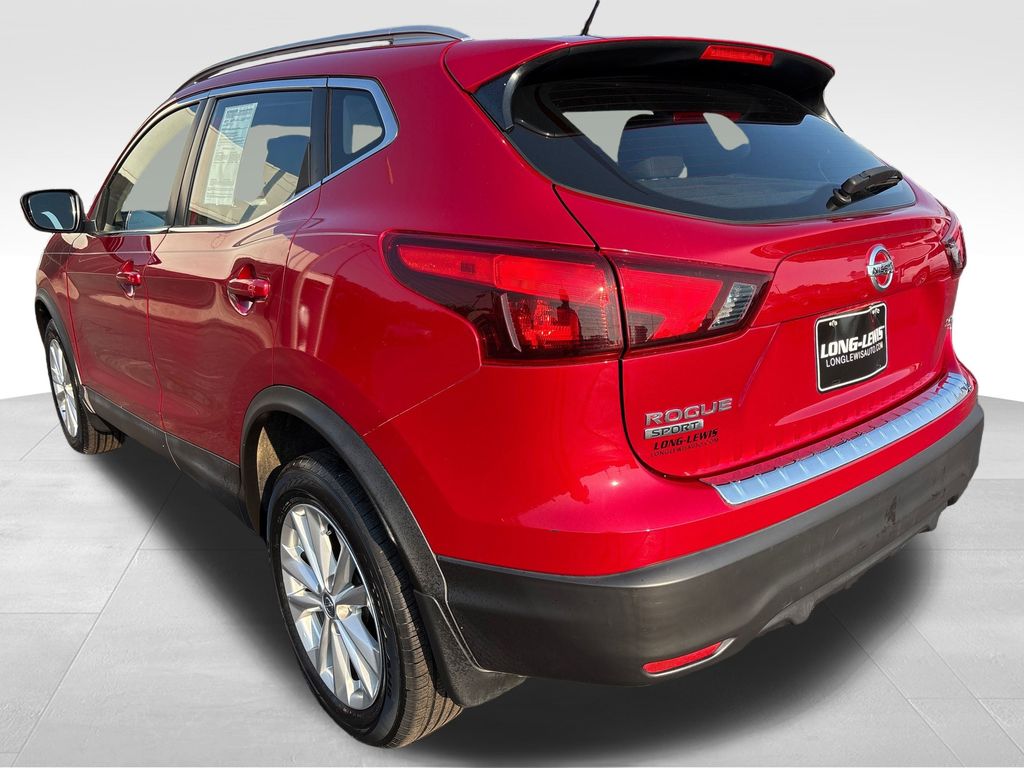 2018 Nissan Rogue Sport SV photo 3