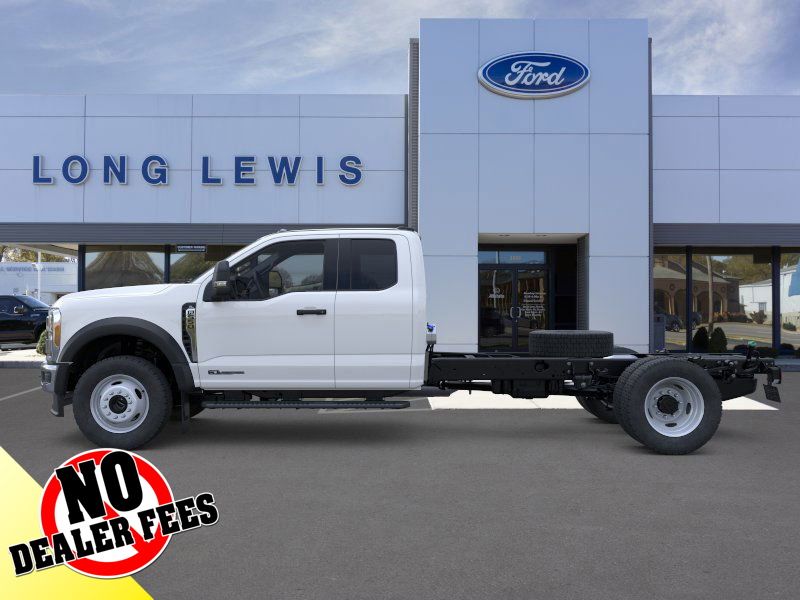 2026 Ford F-550 photo 4