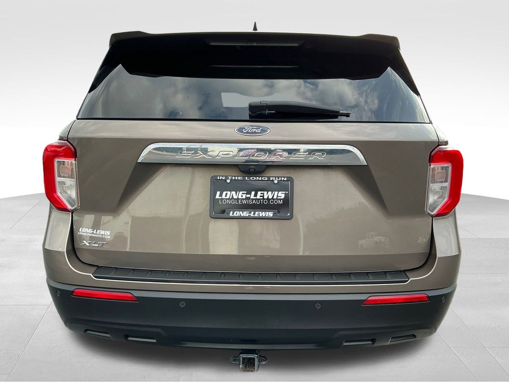 2021 Ford Explorer XLT photo 3