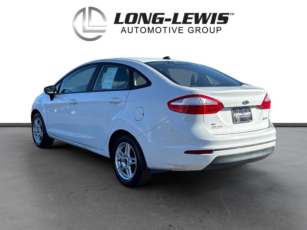 2017 Ford Fiesta SE photo 4