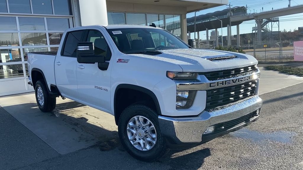 2022 Chevrolet Silverado HD LT 4WD Crew Cab Standard Box's photo