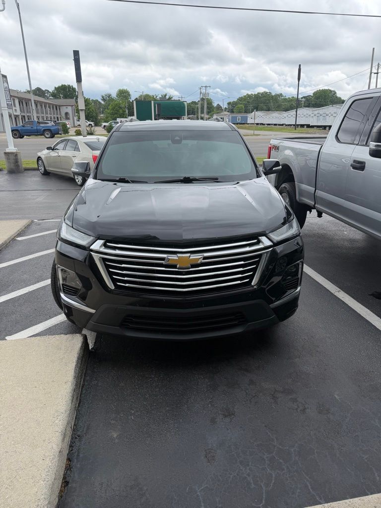 2023 Chevrolet Traverse FWD Premier's photo