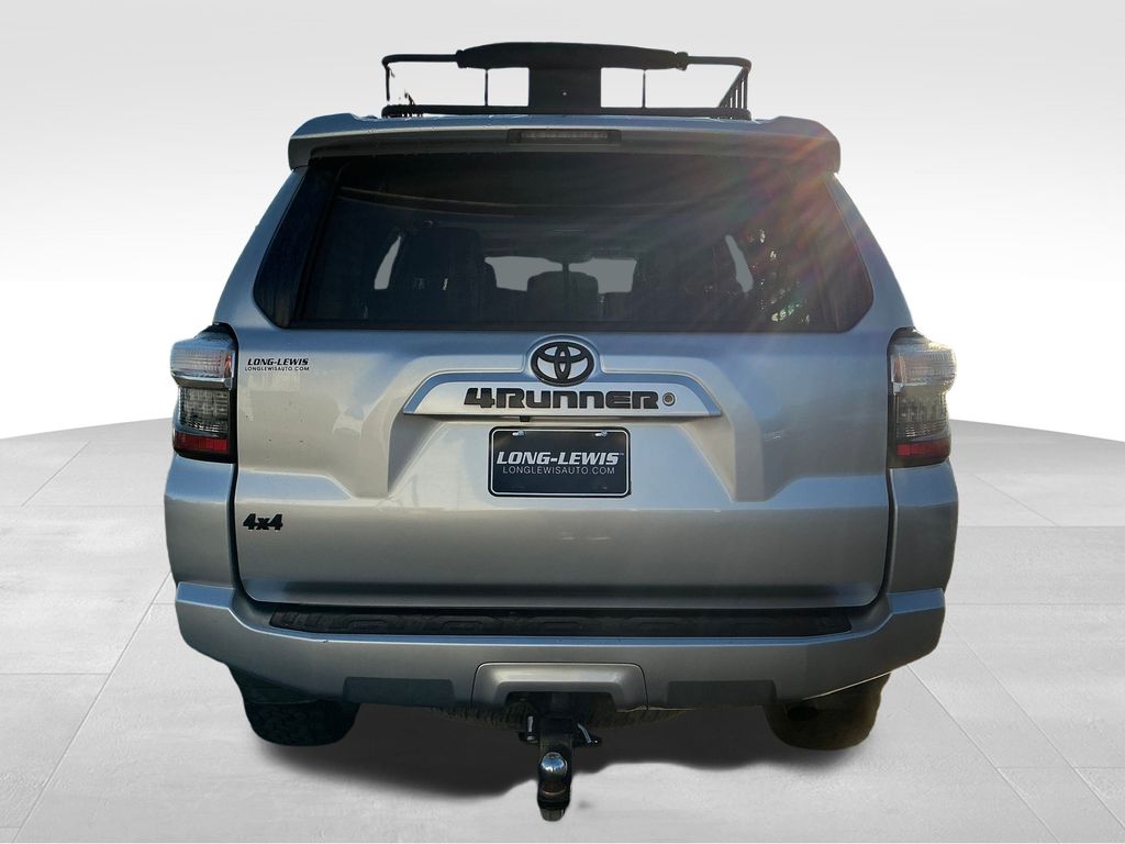 2018 Toyota 4Runner SR5 Premium photo 4