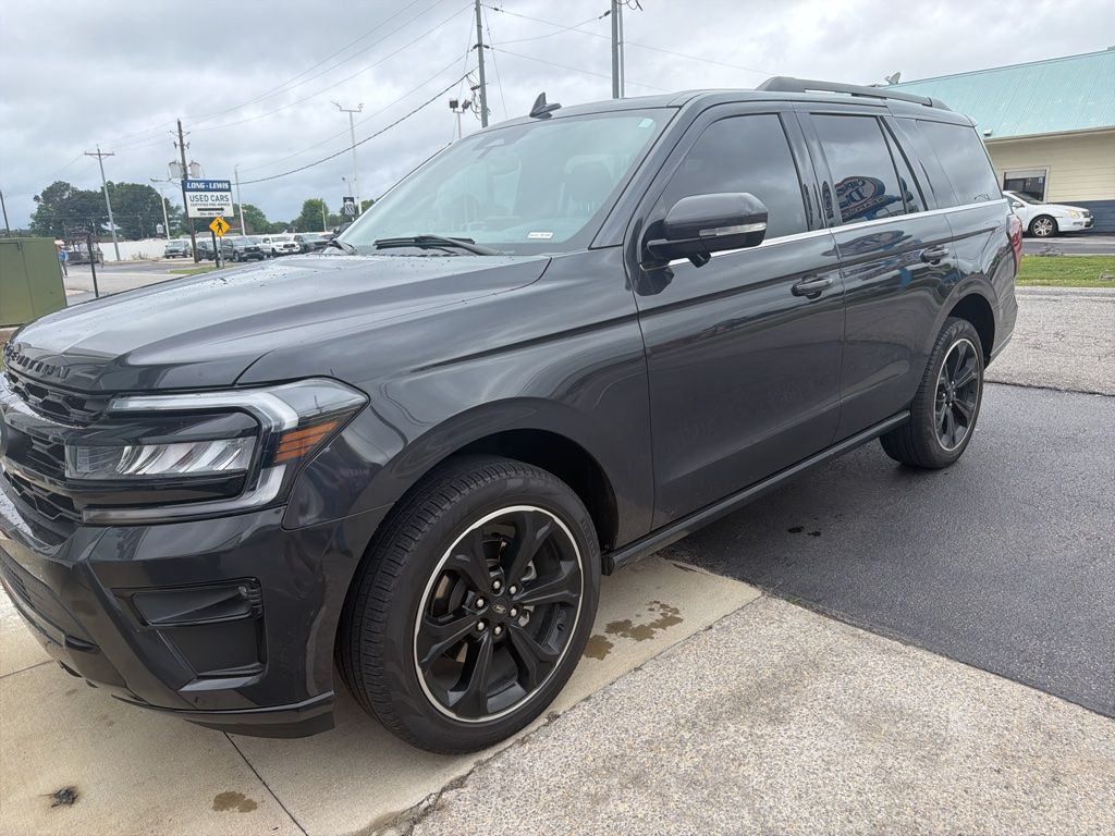 2024 Ford Expedition Limited 4X4's photo