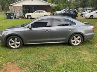 2015 Volkswagen Passat 1.8T Limited Edition DSG PZEV's photo
