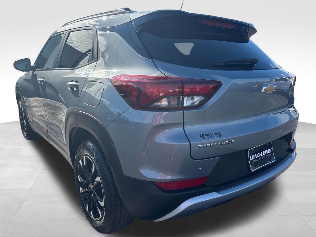 2023 Chevrolet Trailblazer LT photo 3