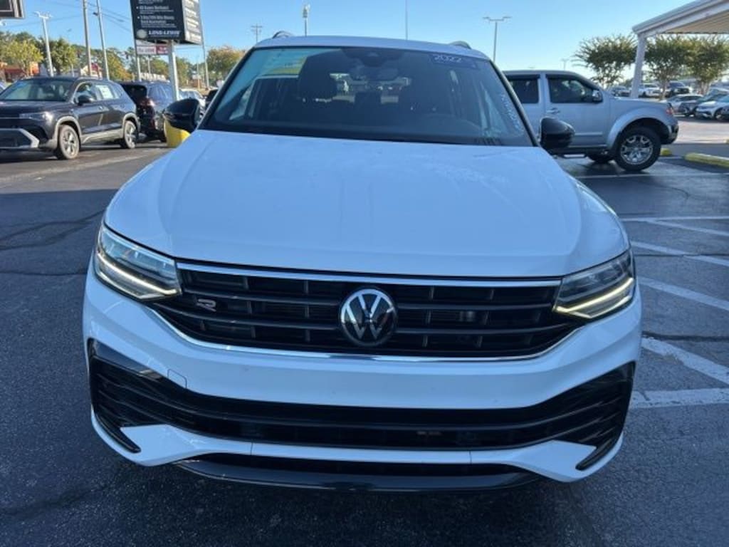 Certified 2022 Volkswagen Tiguan 2.0T SE R-Line Black SUV