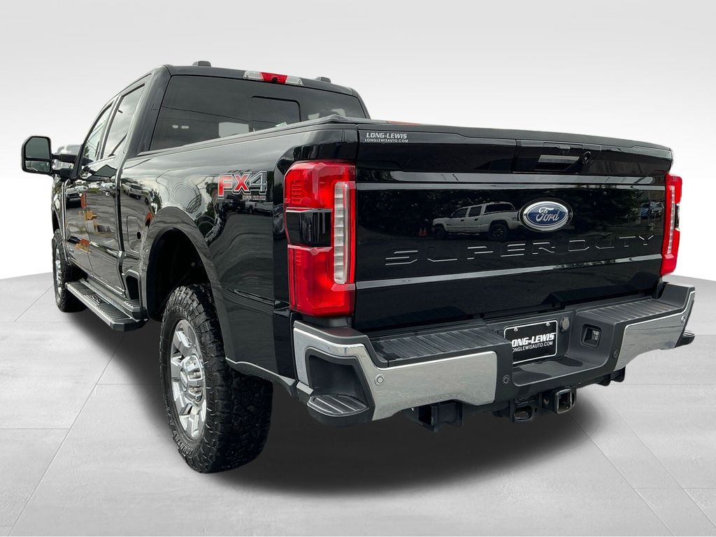 2023 Ford F-250 photo 3