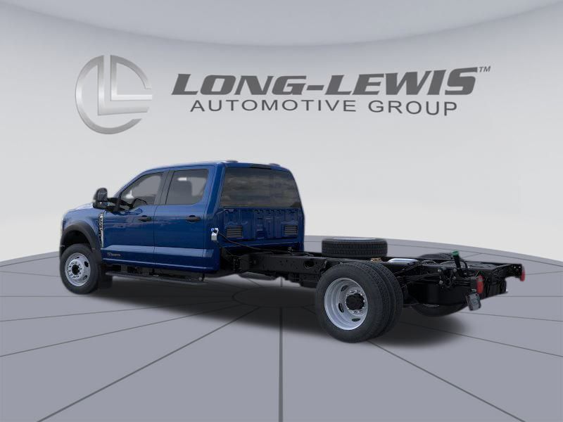2026 Ford F-550 photo 4