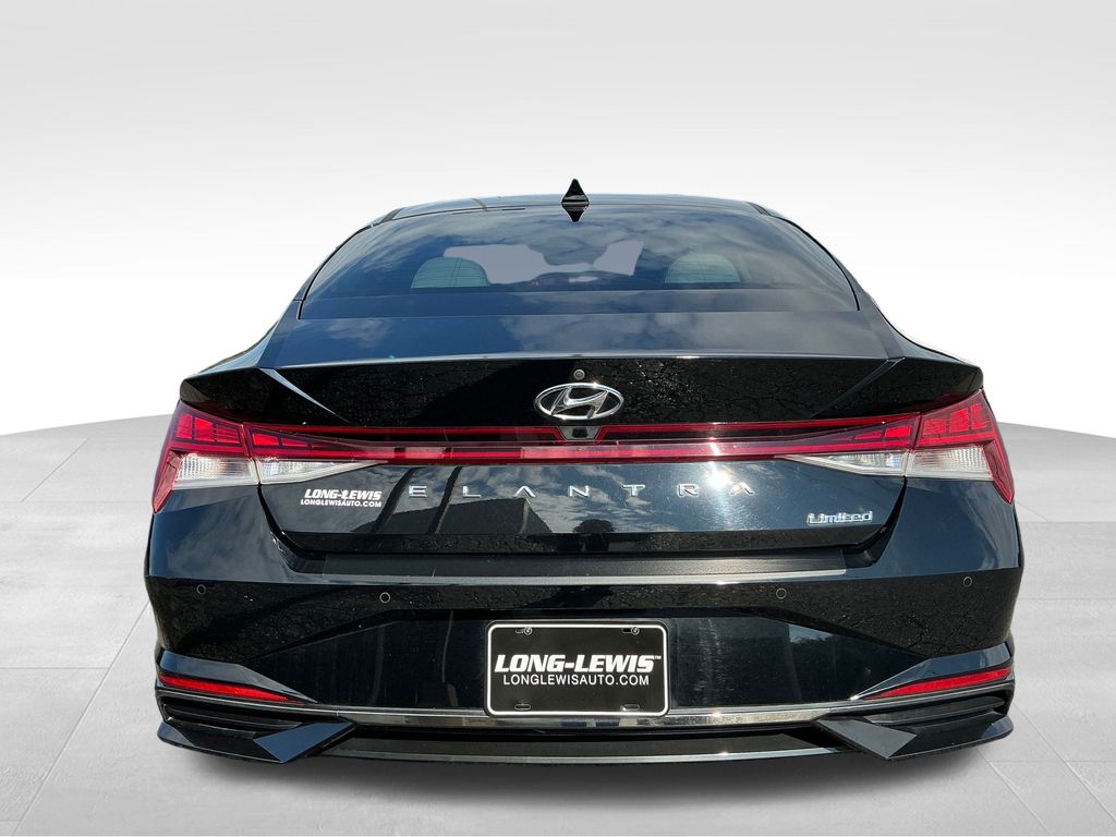 2021 Hyundai Elantra Limited photo 4