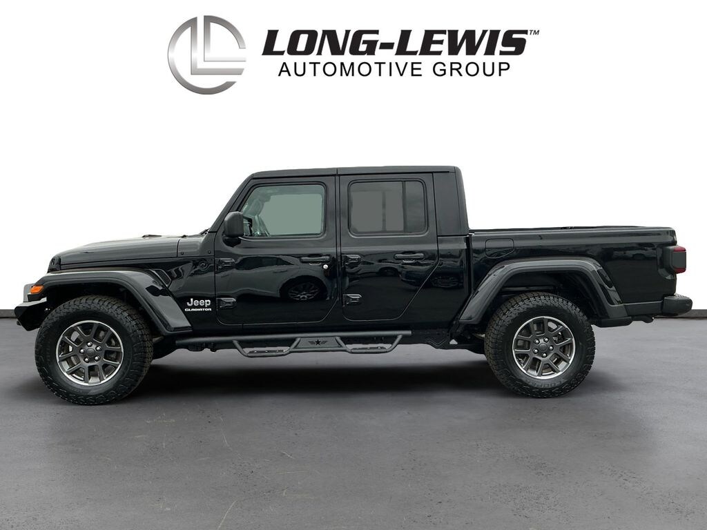 Used 2020 Jeep Gladiator Overland Truck