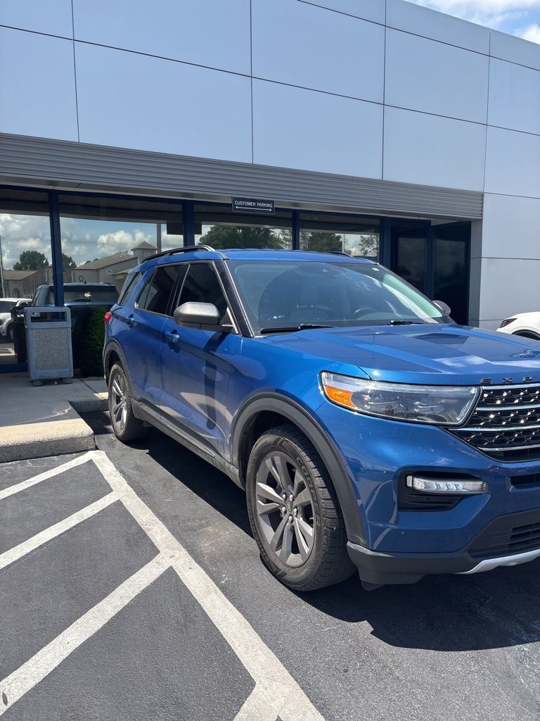 2021 Ford Explorer XLT 4WD's photo