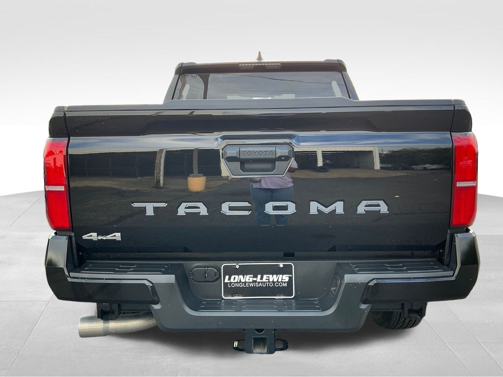 2024 Toyota Tacoma photo 4