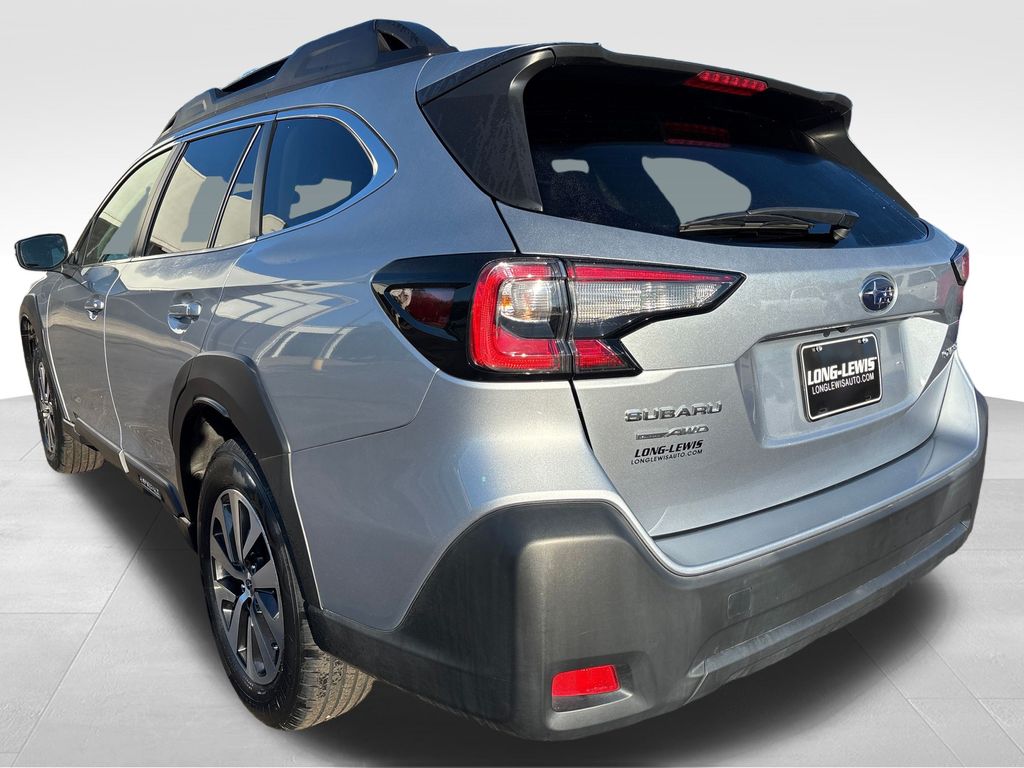 2023 Subaru Outback Premium photo 2