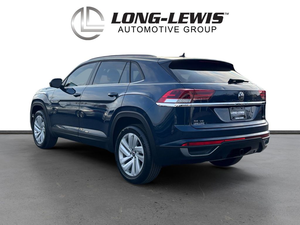 2021 Volkswagen Atlas Cross Sport V6 SE Technology photo 3