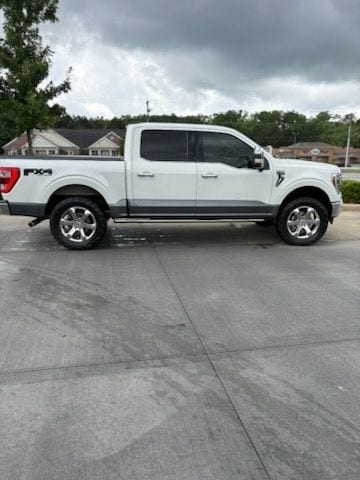 2023 Ford F-150 Lariat 4x4 SuperCrew 5-1/2 Box's photo