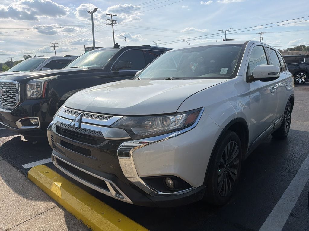2019 Mitsubishi Outlander SE