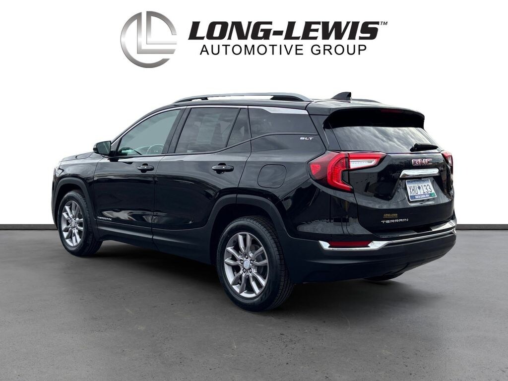 Used 2024 GMC Terrain SLT SUV