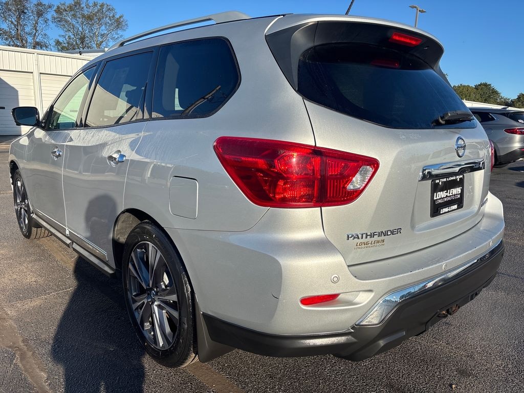 Used 2017 Nissan Pathfinder Platinum SUV