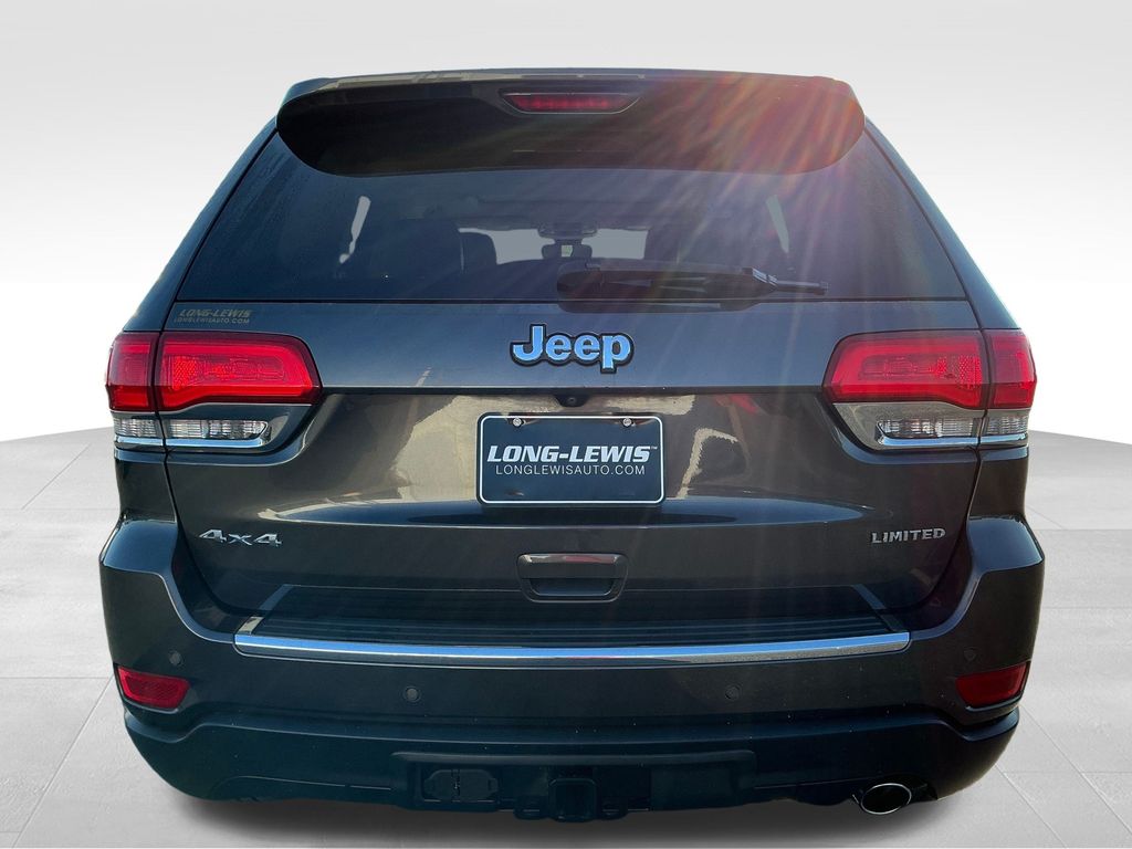 2017 Jeep Grand Cherokee Limited photo 3