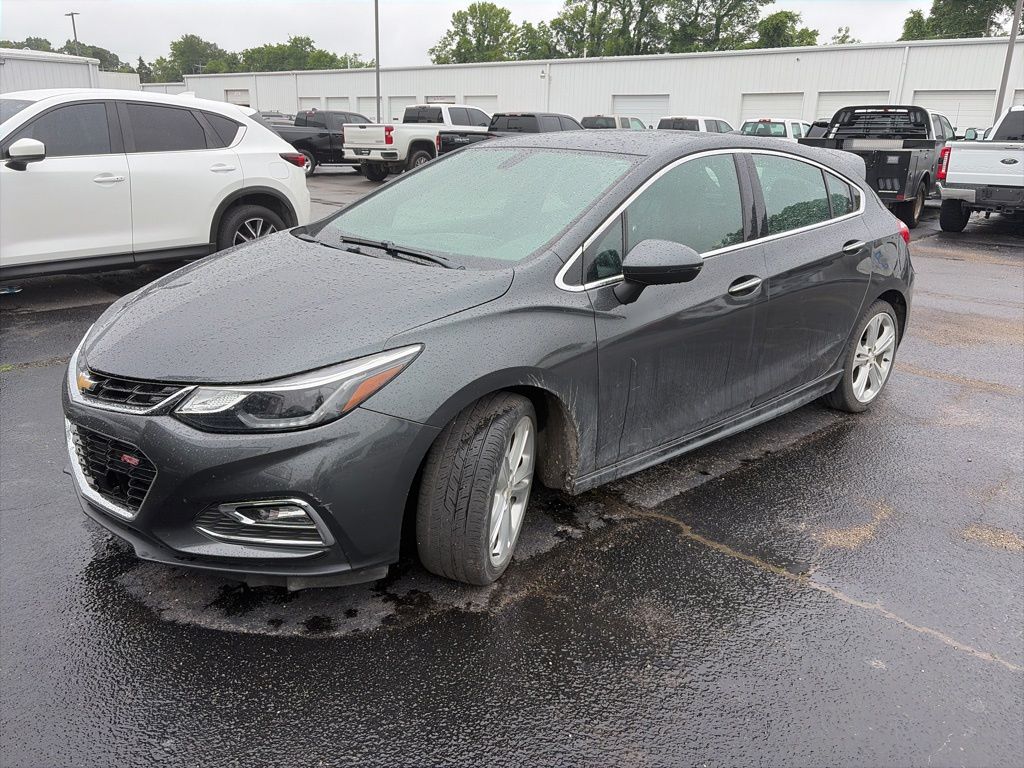 2017 Chevrolet Cruze Premier Hatchback Auto's photo