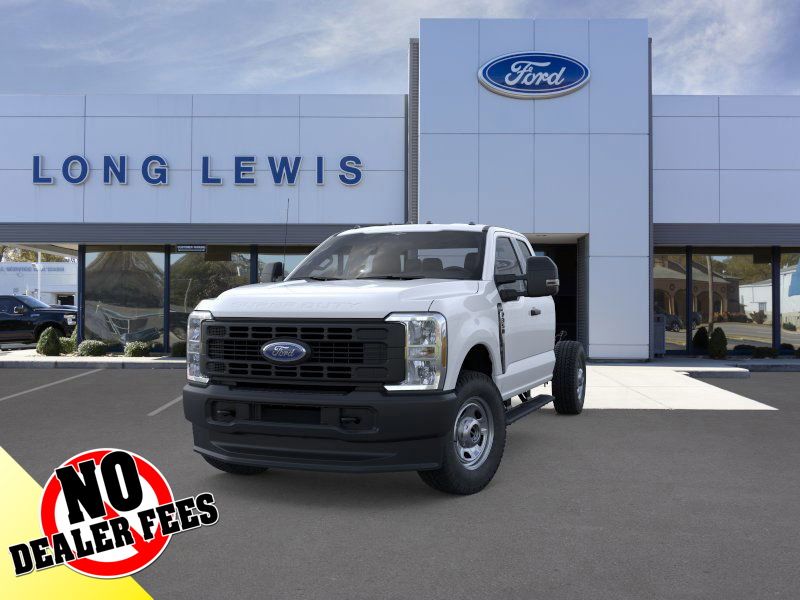 2026 Ford F-350 photo 2
