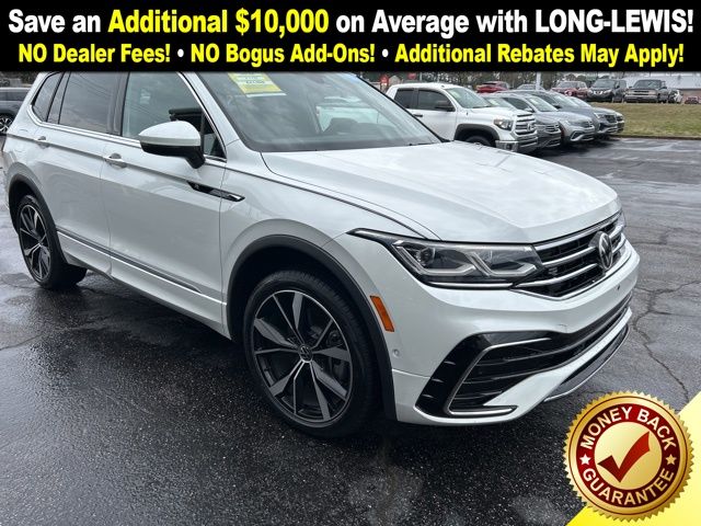 2022 Volkswagen Tiguan SEL R-LINE's photo