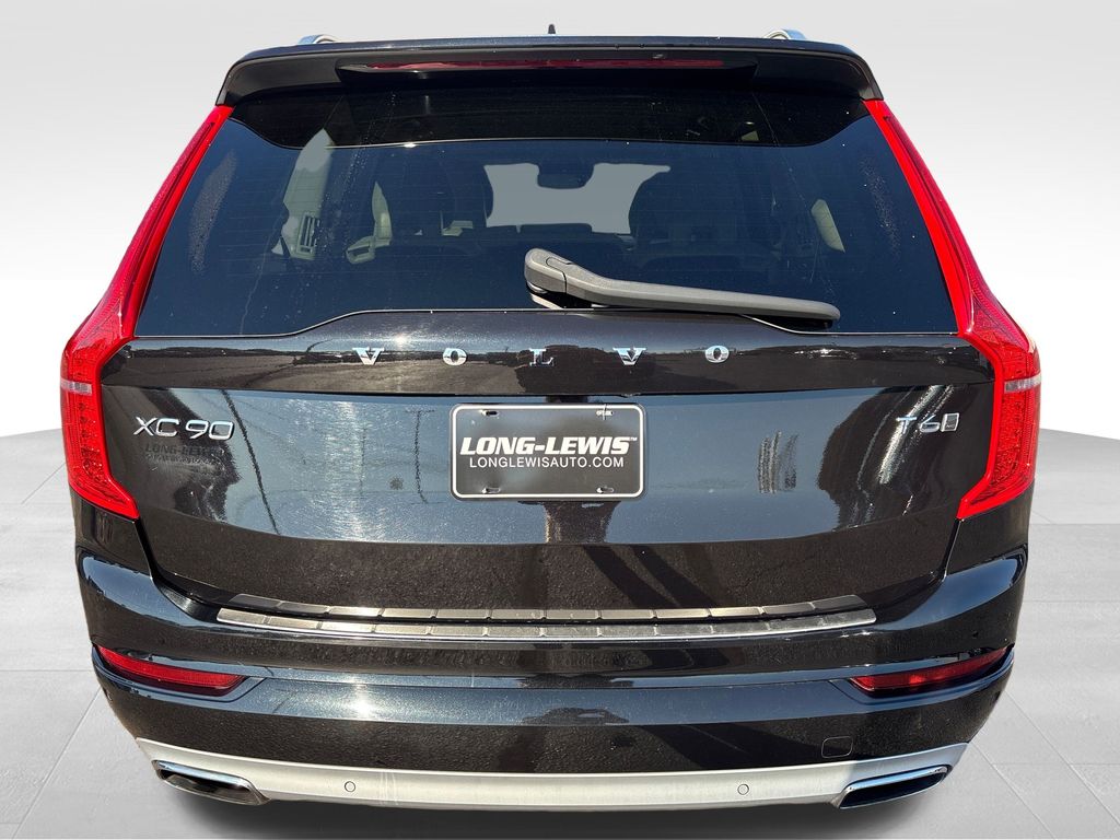 2018 Volvo XC90 T6 AWD Momentum photo 4