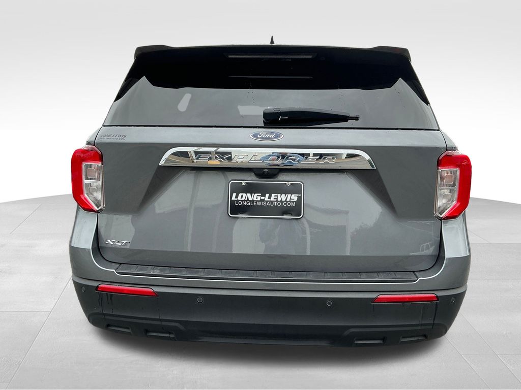 2023 Ford Explorer XLT photo 3