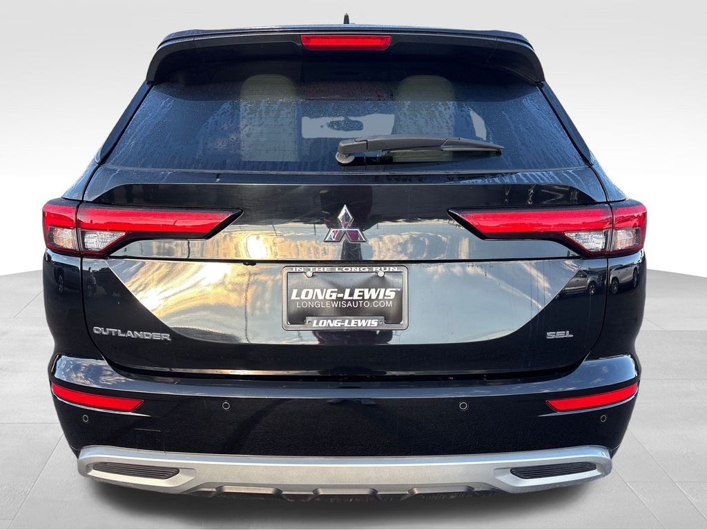 2023 Mitsubishi Outlander SEL photo 4