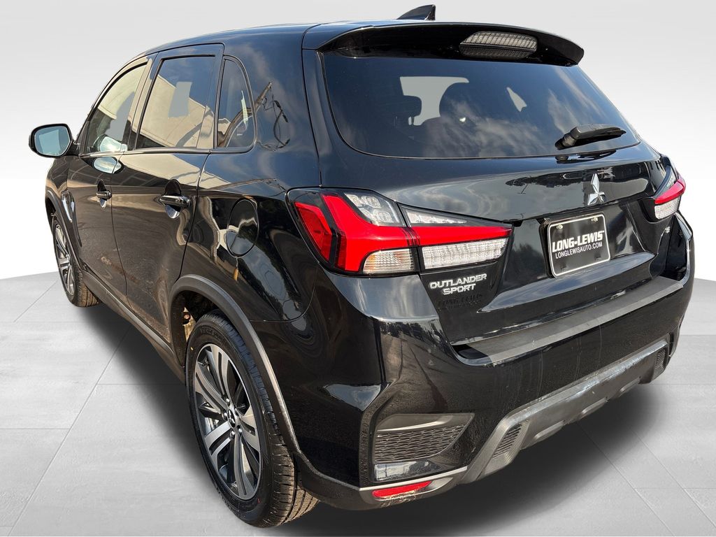 2021 Mitsubishi Outlander Sport LE photo 3