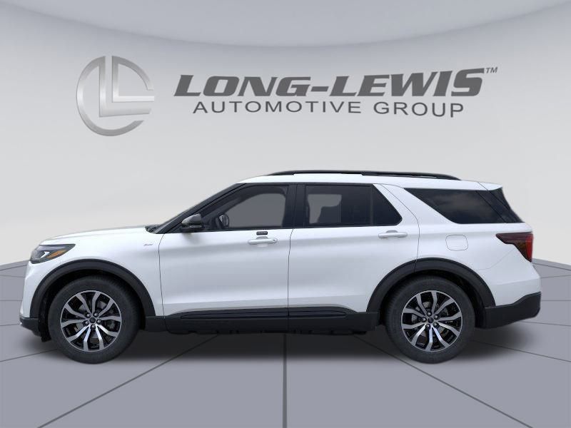 2026 Ford Explorer ST-Line photo 2