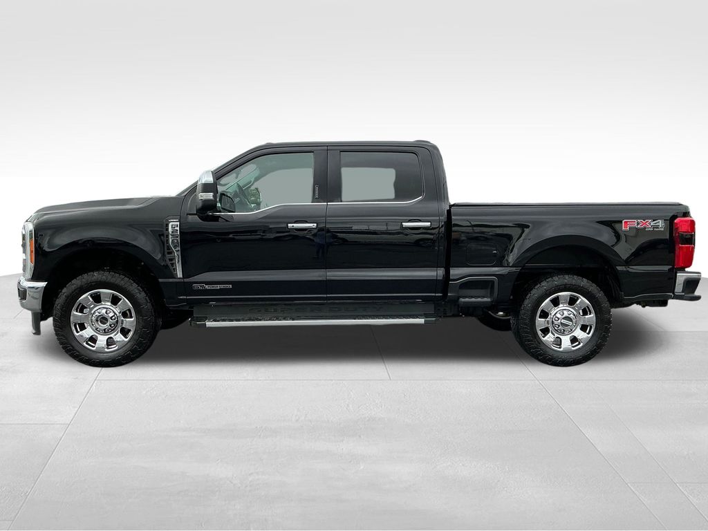 2023 Ford F-250 photo 2