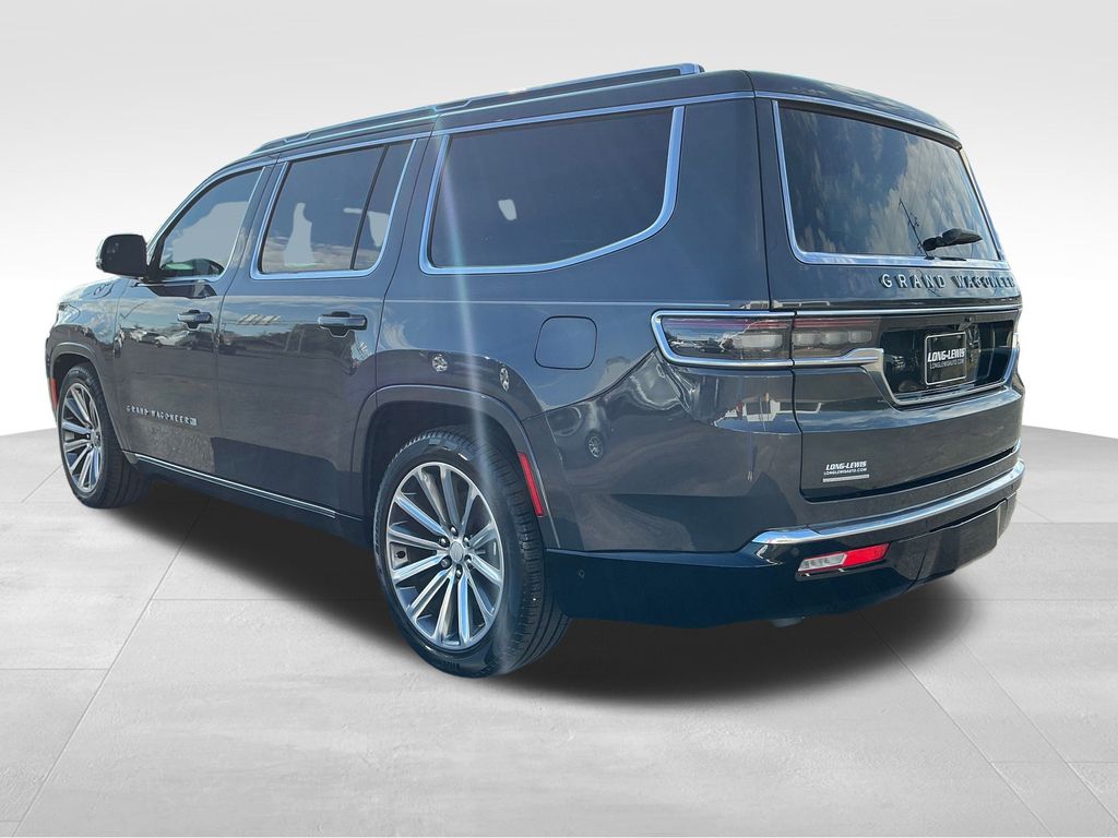 2023 Jeep Grand Wagoneer Base photo 3