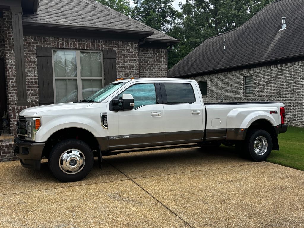 2017 Ford F-350 King Ranch 4x4 Crew Cab 8' Box DRW's photo