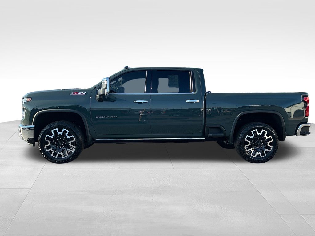 2025 Chevrolet Silverado 2500HD LTZ photo 2