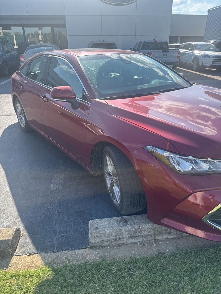 2019 Toyota Avalon XLE's photo