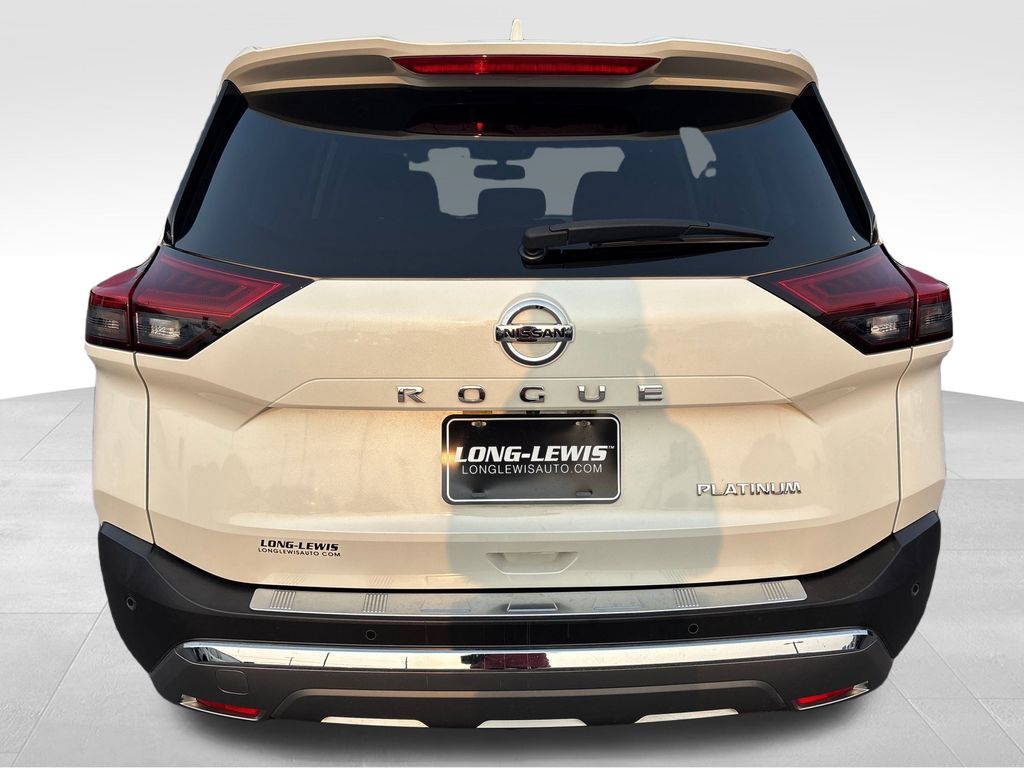 2021 Nissan Rogue Platinum photo 4
