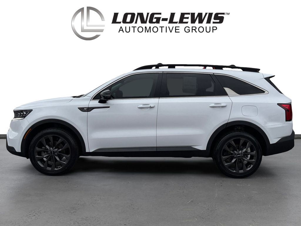 2022 Kia Sorento X-Line SX Prestige photo 2