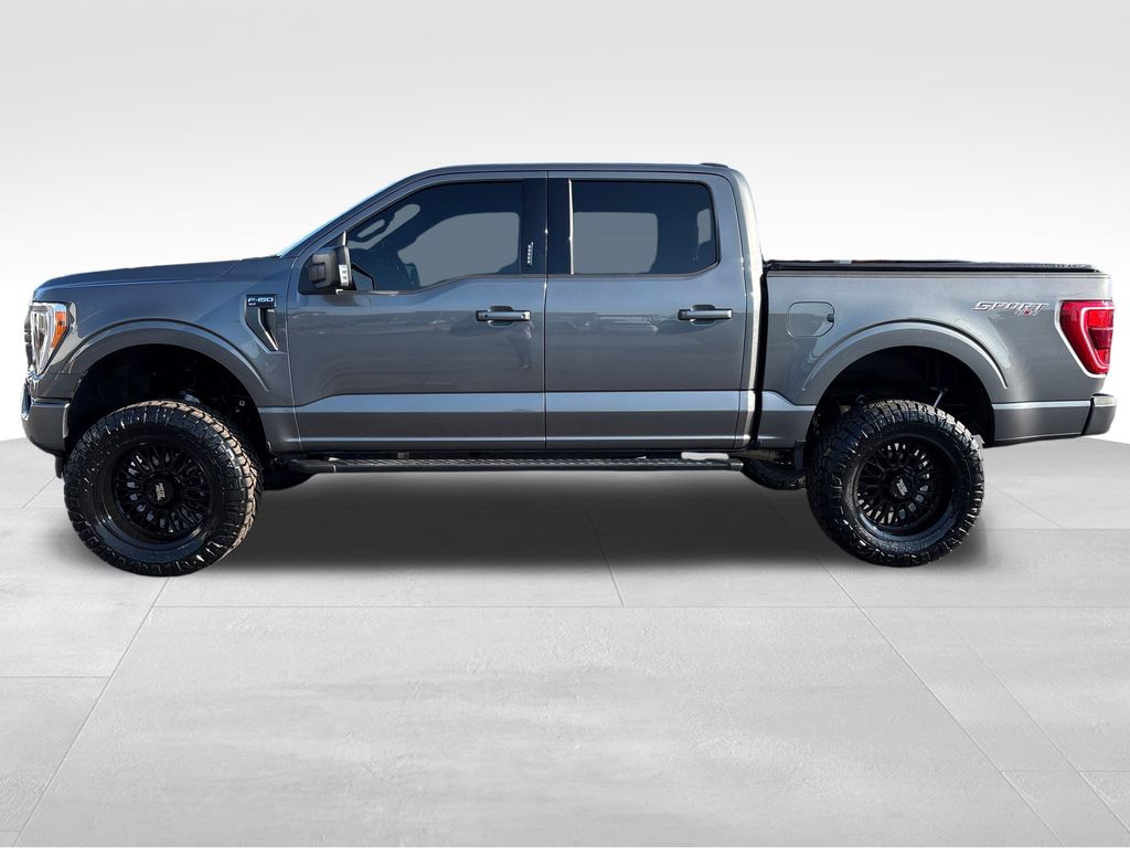 2023 Ford F-150 XLT photo 2