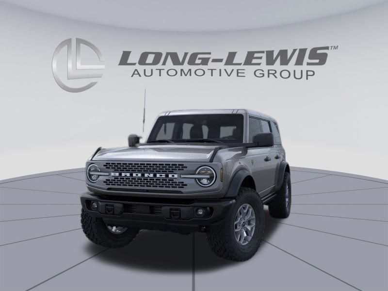 2025 Ford Bronco Badlands photo 2