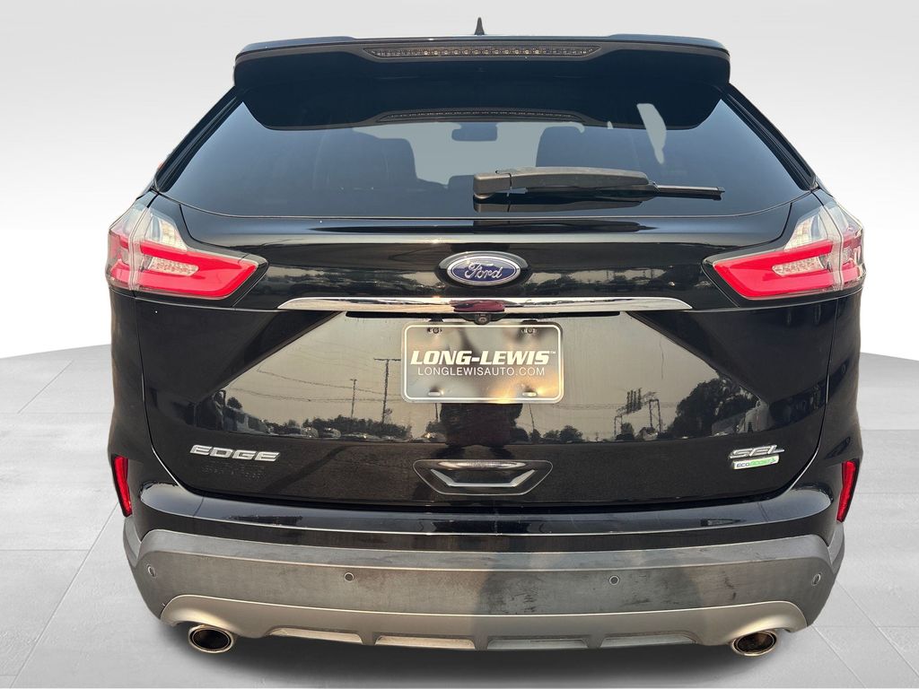 2020 Ford Edge SEL photo 4