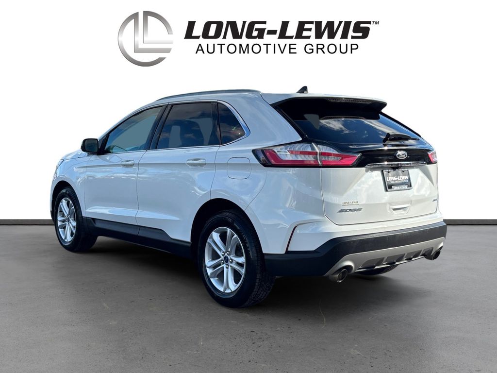 2020 Ford Edge SEL photo 2